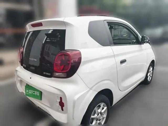 Roewe Clever — Фото автомобиля 4