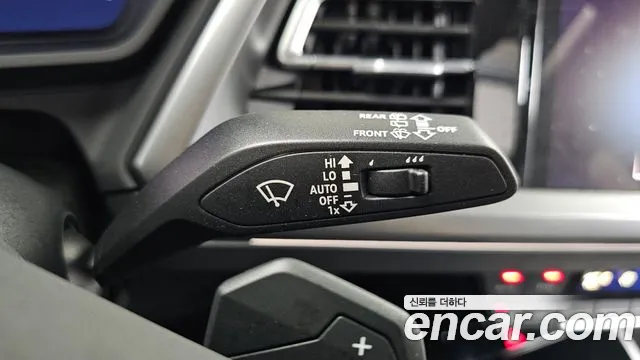 Audi Q4 e-tron — Фото автомобиля 17