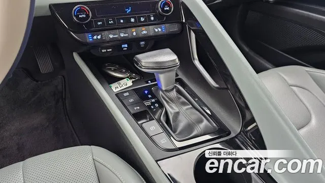 Hyundai Avante CN7 — Фото автомобиля 9