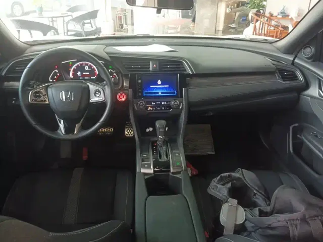 Honda Civic — Фото автомобиля 5
