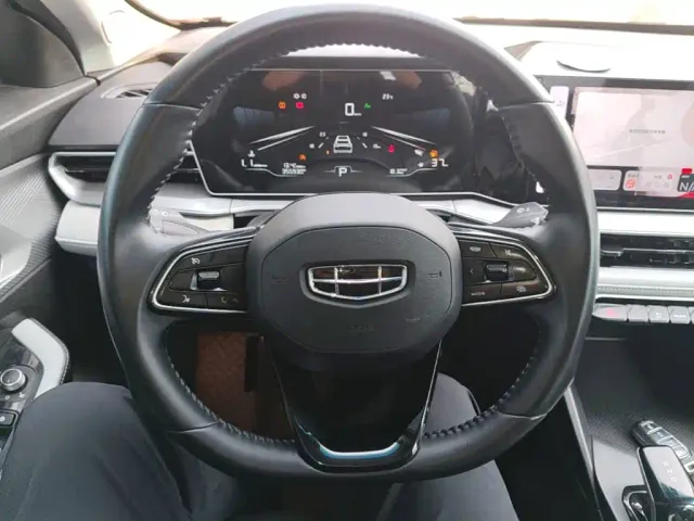 Geely Binrui — Фото автомобиля 10