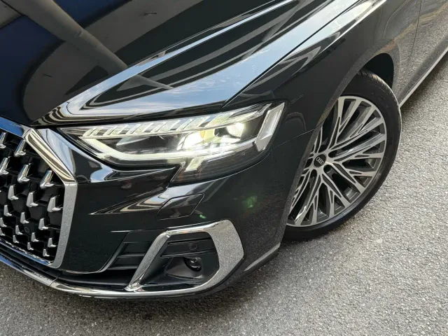 Audi A8 — Фото автомобиля 15
