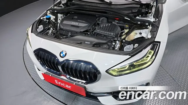 BMW 1 Series F40 — Фото автомобиля 6