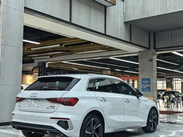 Audi A3 — Фото автомобиля 4