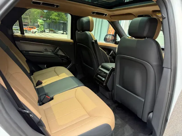 Land Rover Range Rover Sport — Фото автомобиля 13