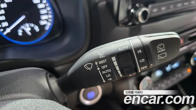Hyundai Kona Новый Kona Бензин 1.6 турбо 2WD — Фото автомобиля 18