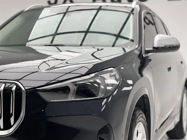 BMW X1 — Фото автомобиля 4