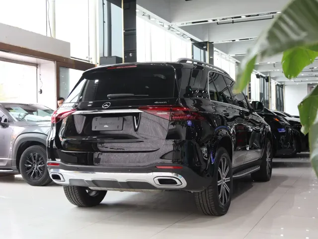Mercedes-Benz GLE-Class — Фото автомобиля 17