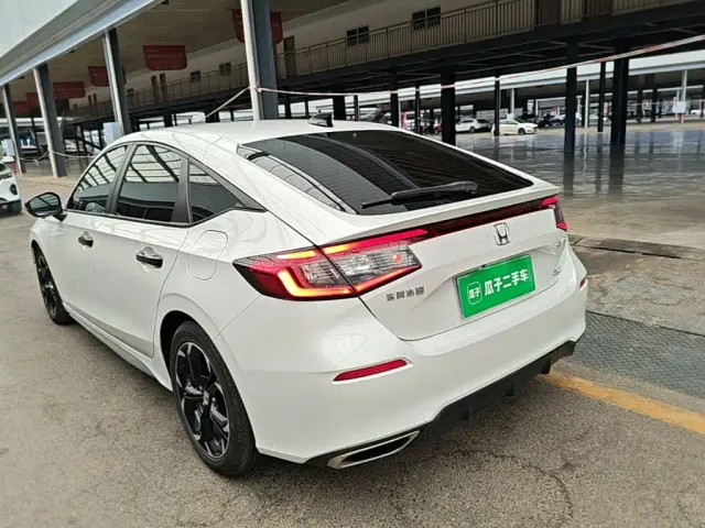Honda Civic — Фото автомобиля 4