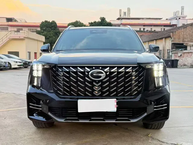 GAC Trumpchi GS8 — Фото автомобиля 2