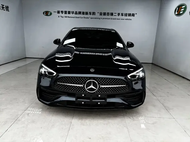 Mercedes-Benz C-Class — Фото автомобиля 3