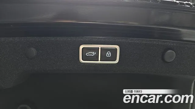 Hyundai Grandeur Grandeur (GN7) 3.5 Бензин 4WD — Фото автомобиля 28