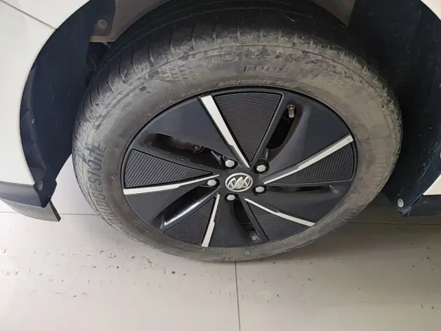 Buick Velite 6 — Фото автомобиля 22