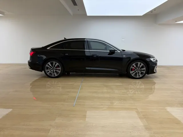 Audi A6L — Фото автомобиля 3