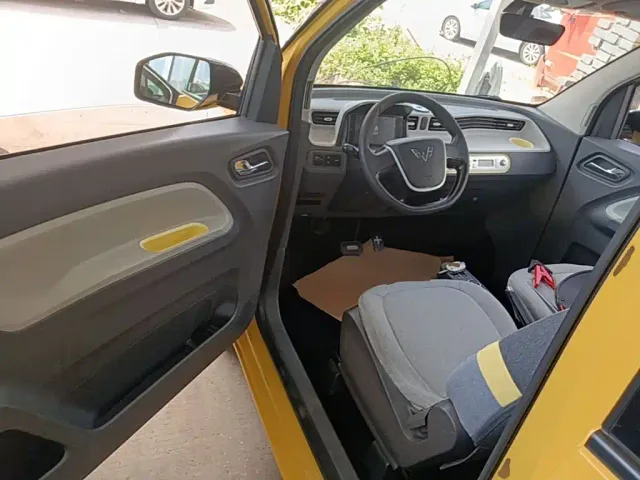 Wuling Hongguang Mini EV — Фото автомобиля 15