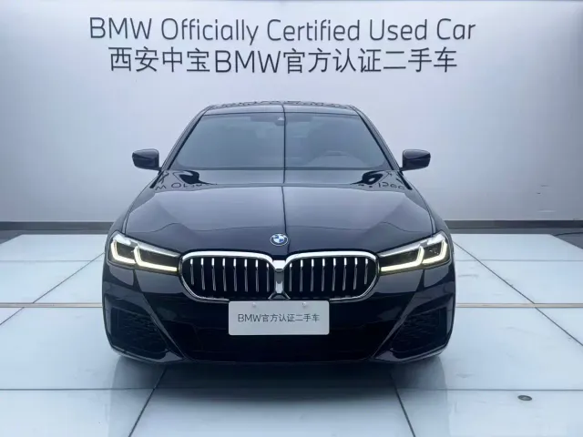 BMW 5 Series — Фото автомобиля 2