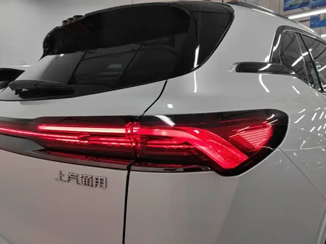 Buick E5 — Фото автомобиля 7