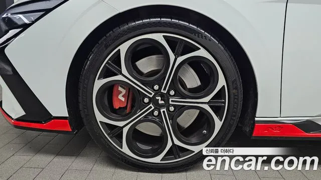 Hyundai AVANTE — Фото автомобиля 5