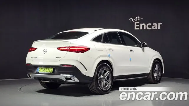 Mercedes-Benz GLE-Class — Фото автомобиля 2