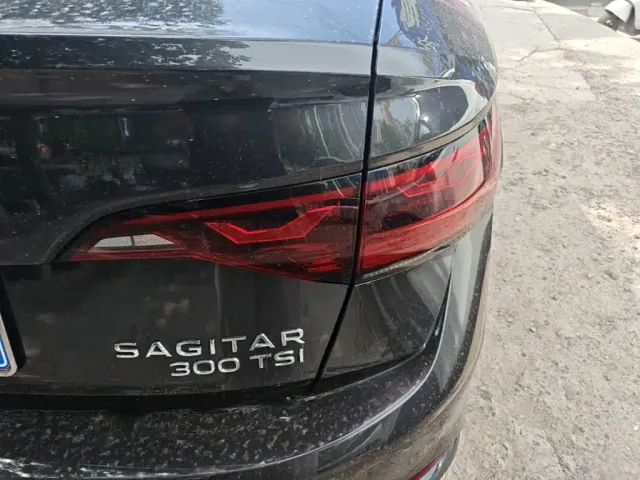 Volkswagen Sagitar — Фото автомобиля 7