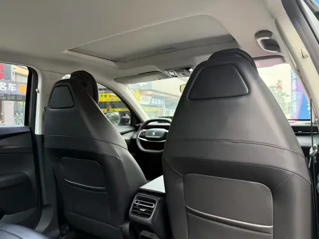Changan Lamore — Фото автомобиля 4
