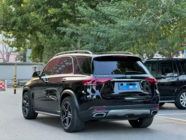 Mercedes-Benz GLE-Class — Фото автомобиля 9