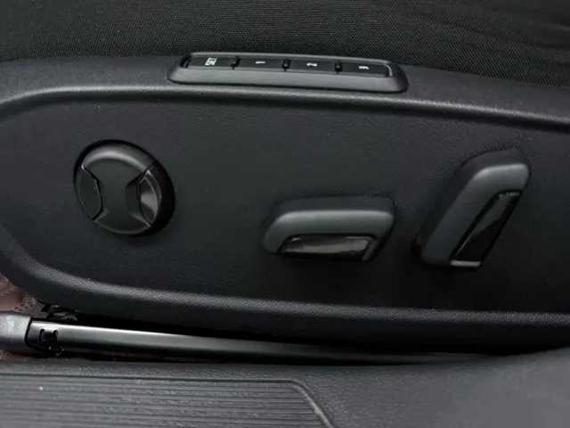 Volkswagen Golf — Фото автомобиля 13