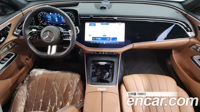 Mercedes-Benz E-Class — Фото автомобиля 5