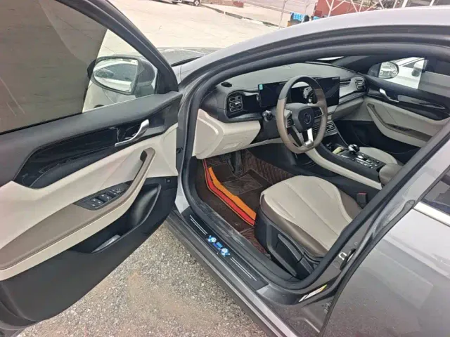 BYD Qin PLUS — Фото автомобиля 15