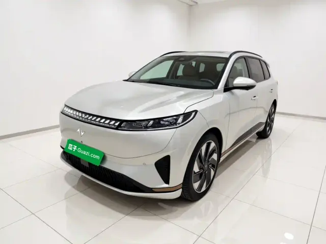 Фотография автомобиля — Dongfeng eπ 008