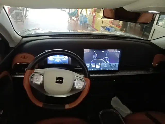 JAC Yiwei 3 — Фото автомобиля 9