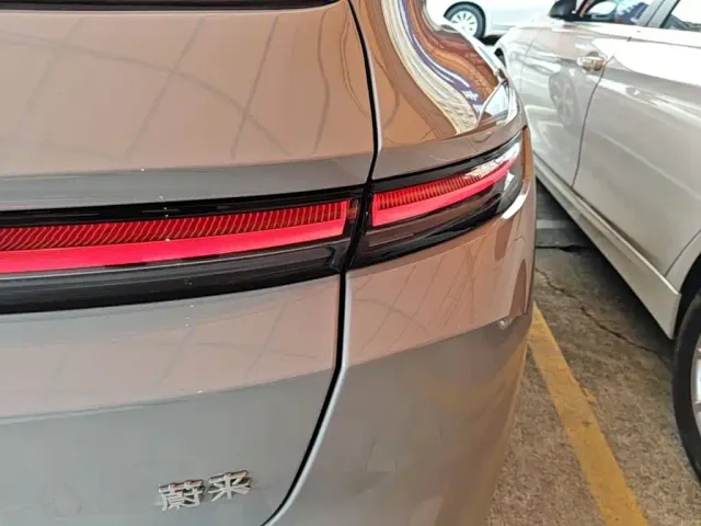 Nio ET5 Touring — Фото автомобиля 7