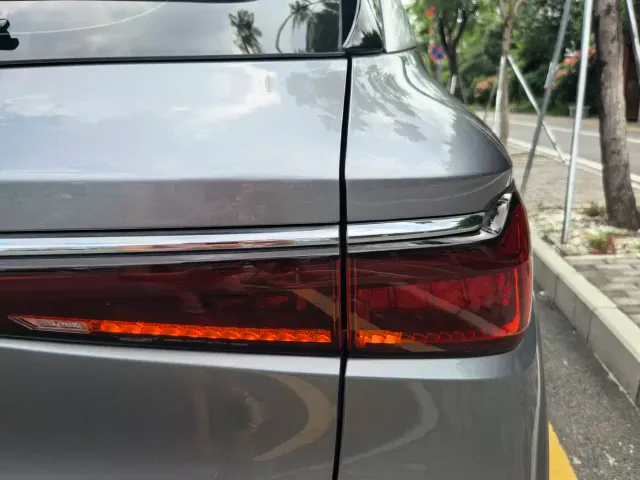 BYD Yuan PLUS — Фото автомобиля 17