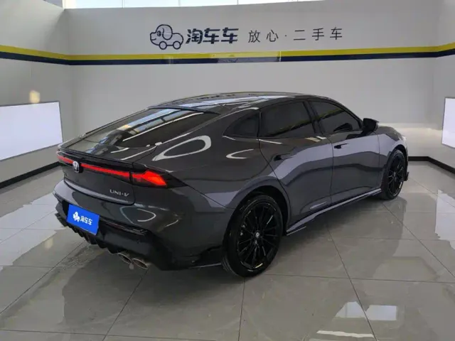 Changan UNI-V — Фото автомобиля 3