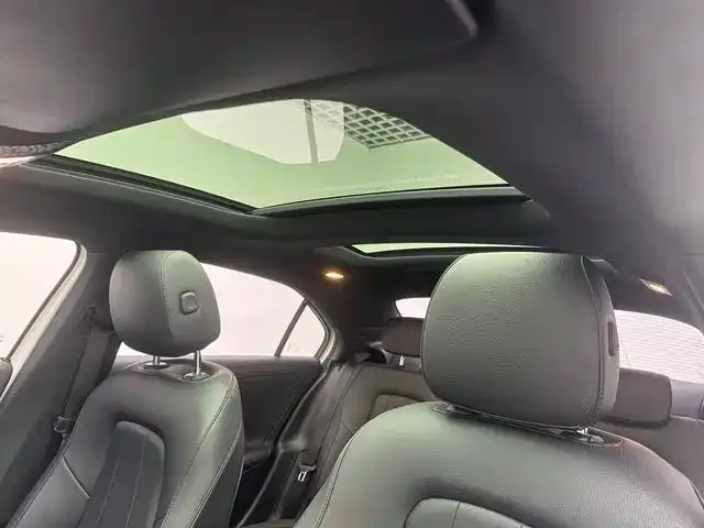 Mercedes-Benz A-Class — Фото автомобиля 12