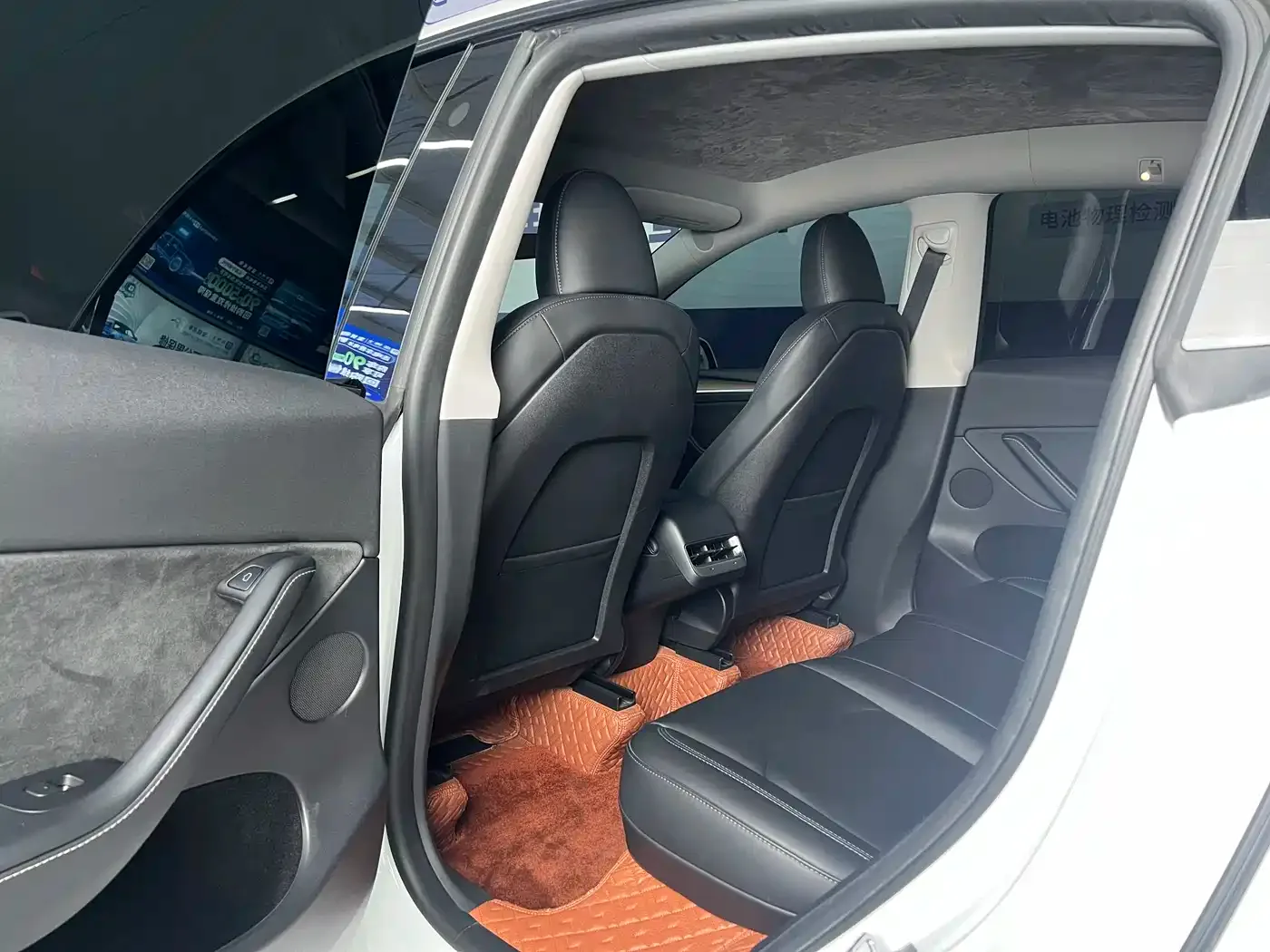Tesla Model Y 2022 Facelift Rear-Wheel Drive Version — Фото автомобиля 16