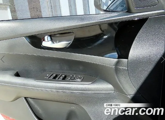 Kia K3 Generation 2 — Фото автомобиля 12