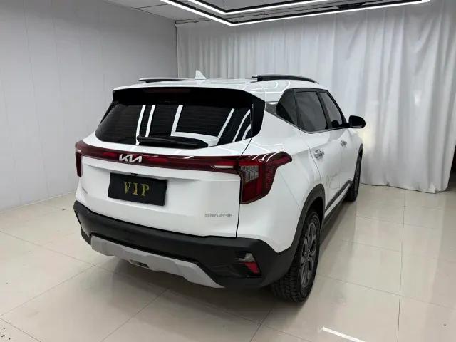 Kia Seltos — Фото автомобиля 4