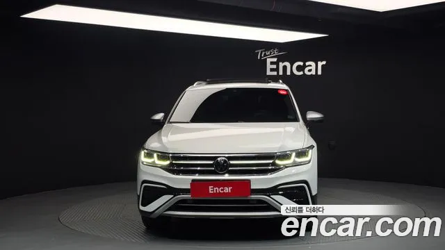 Volkswagen Tiguan — Фото автомобиля 3