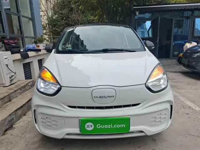 Roewe Clever — Фото автомобиля 2