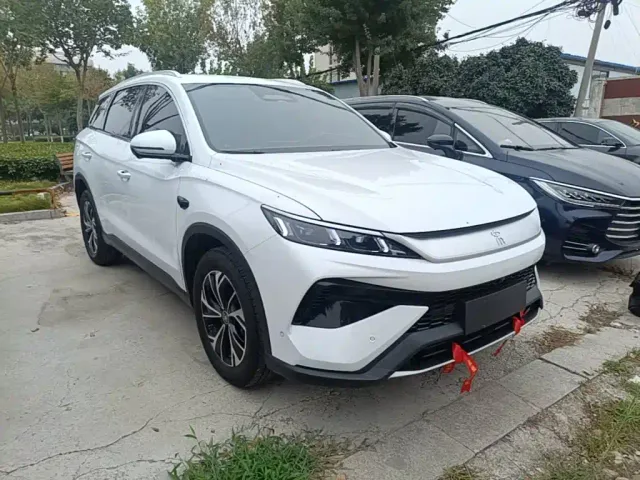 BYD Song Pro — Фото автомобиля 3