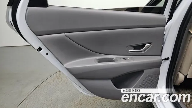 Hyundai Avante CN7 — Фото автомобиля 14