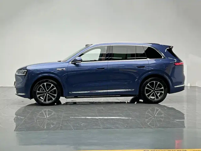 Aito M7 — Фото автомобиля 3