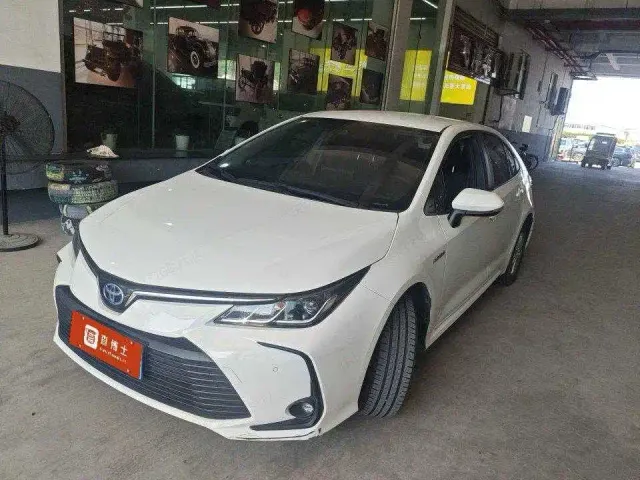 Фотография автомобиля — Toyota Corolla