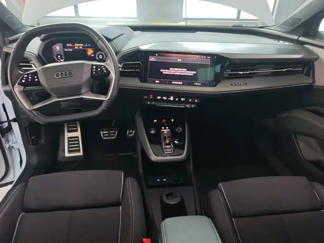 Audi Q5 e-tron — Фото автомобиля 13