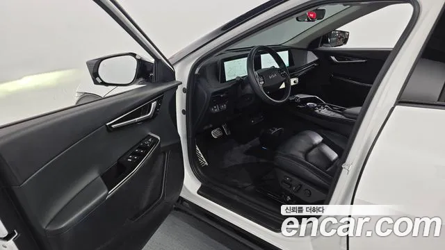 Kia EV6 — Фото автомобиля 8