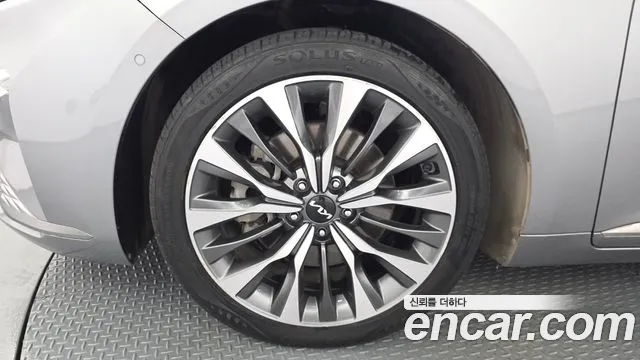 Kia K8 2.5 Бензин 2WD — Фото автомобиля 5