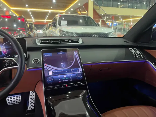 Mercedes-Benz S-Class — Фото автомобиля 12