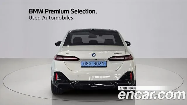 BMW i5 — Фото автомобиля 4