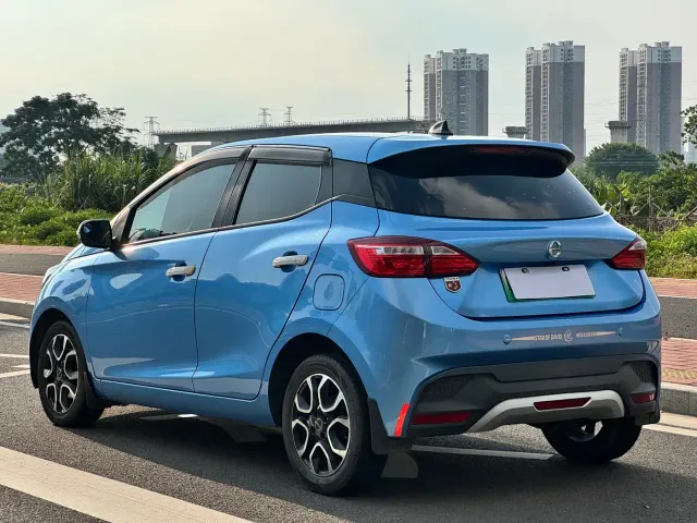 JMEV EV3 — Фото автомобиля 11